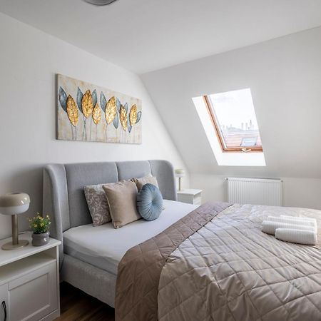 Exclusive & Central Duplex Residence By Prestige Homes Budapeszt Zewnętrze zdjęcie